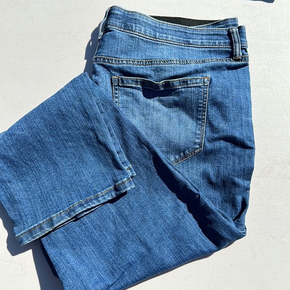 Sonoma Straight Leg Jean - Picture 2 of 2